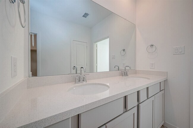 Building Photo - 22111 Ingham Blf Ln