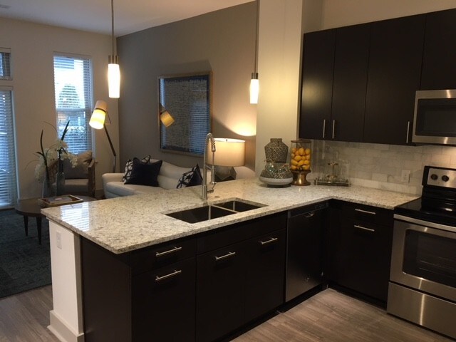 Primary Photo - 100 Steel Place