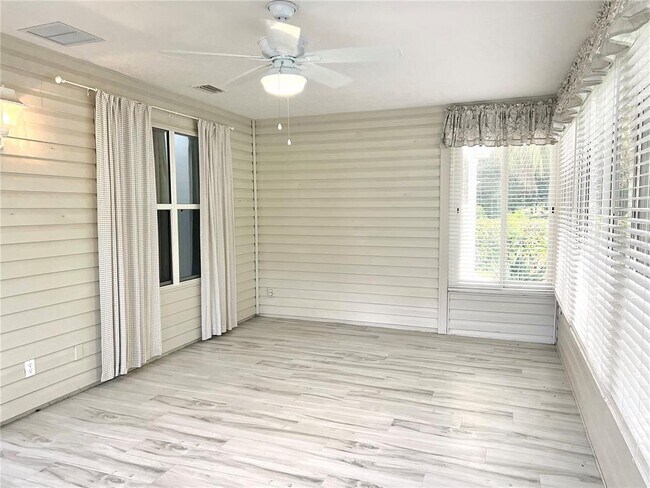Building Photo - 919 Camino Del Rey Dr
