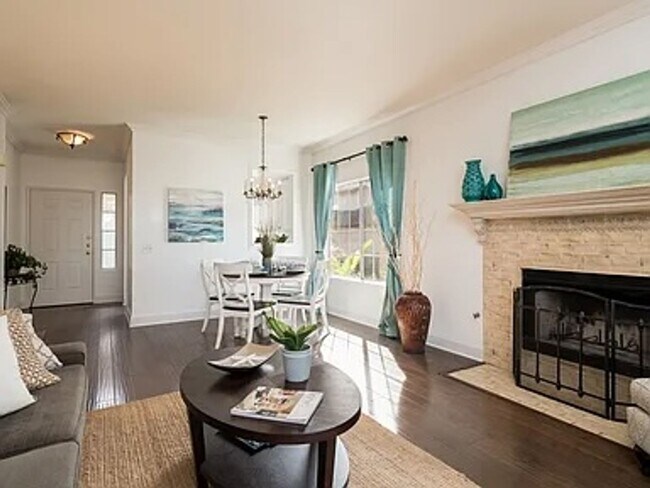 Building Photo - Pacifica Del Mar Highlands - 2 Bedroom 2 Bathroom Retreat