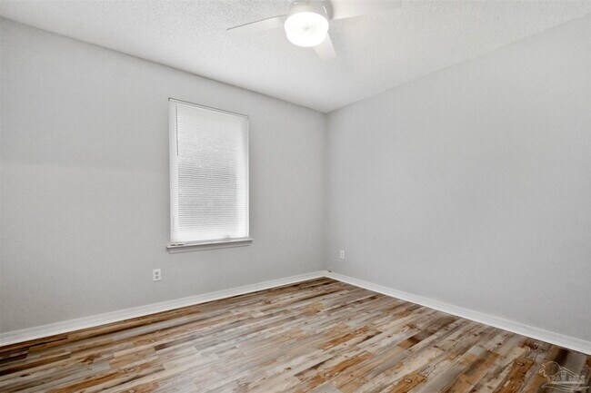Building Photo - 9075 Caribbean Dr