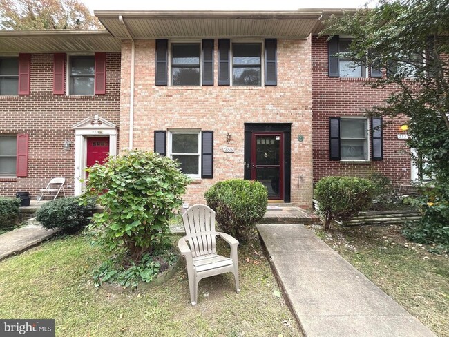 Primary Photo - 255 Farrell Ln