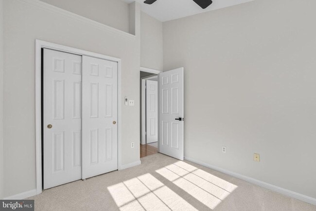 Building Photo - 18502 Clovercrest Cir