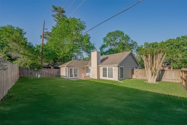 Building Photo - 30411 Arborg Dr