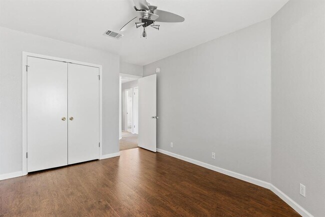 Building Photo - 16802 Bailey Jean Dr
