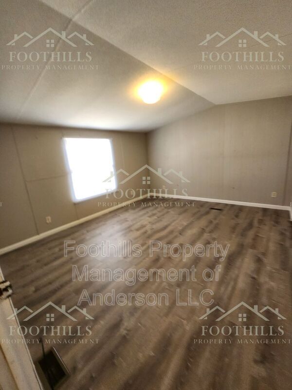 Building Photo - 329 Echo Cir