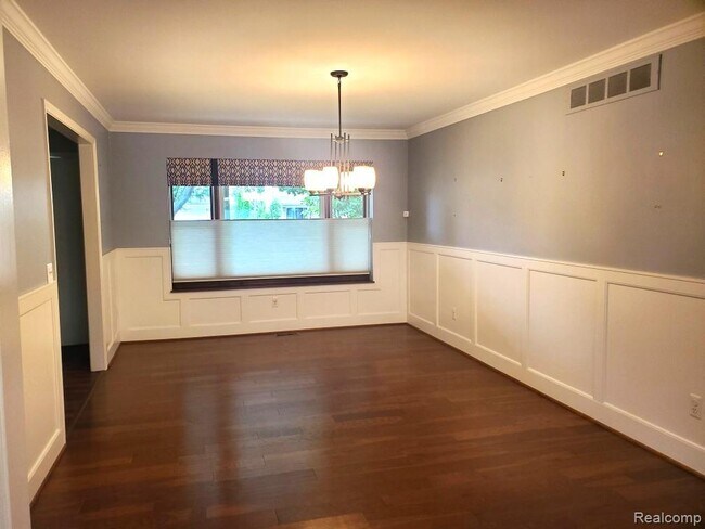 Building Photo - 5057 Prentis Dr
