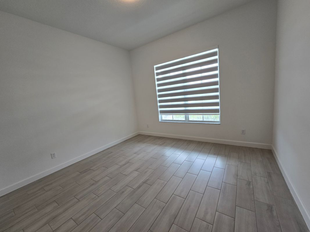 Building Photo - 1083 Tangled Orchard Tr