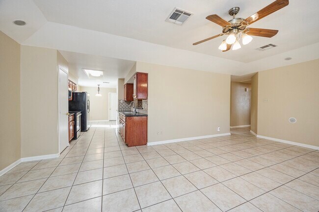 Building Photo - 7315 Foxside Ln