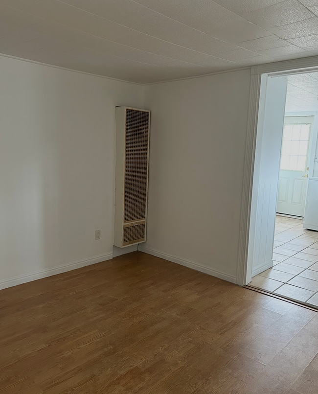 Building Photo - 239 S 200 W