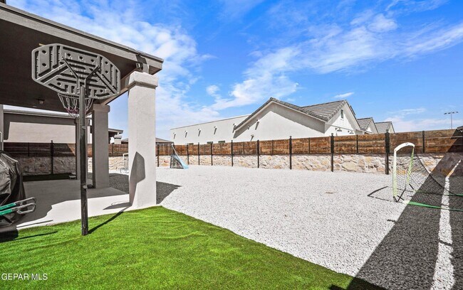 Building Photo - 13677 Baja Vista Ct