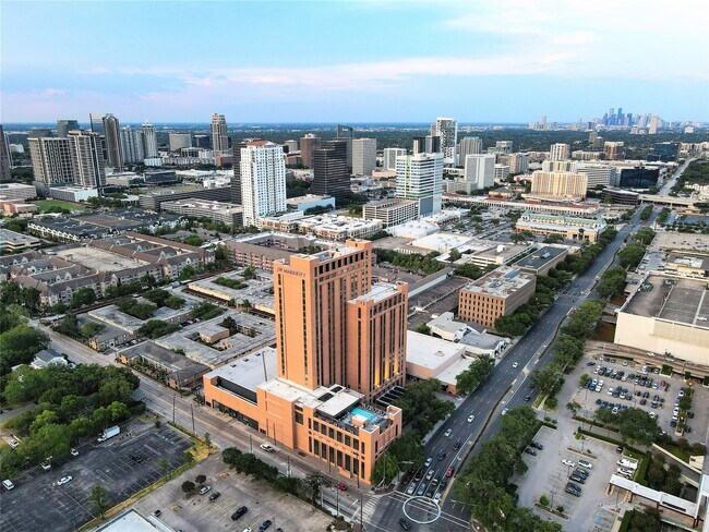 Building Photo - 4018 Woodfox St