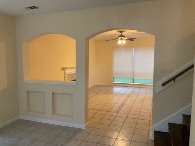 Building Photo - 17911 Scenic Oaks Dr