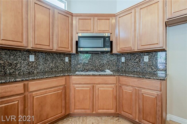 Building Photo - 7225 Fern Meadow St