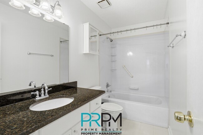 Building Photo - 5 Parkstone Ct