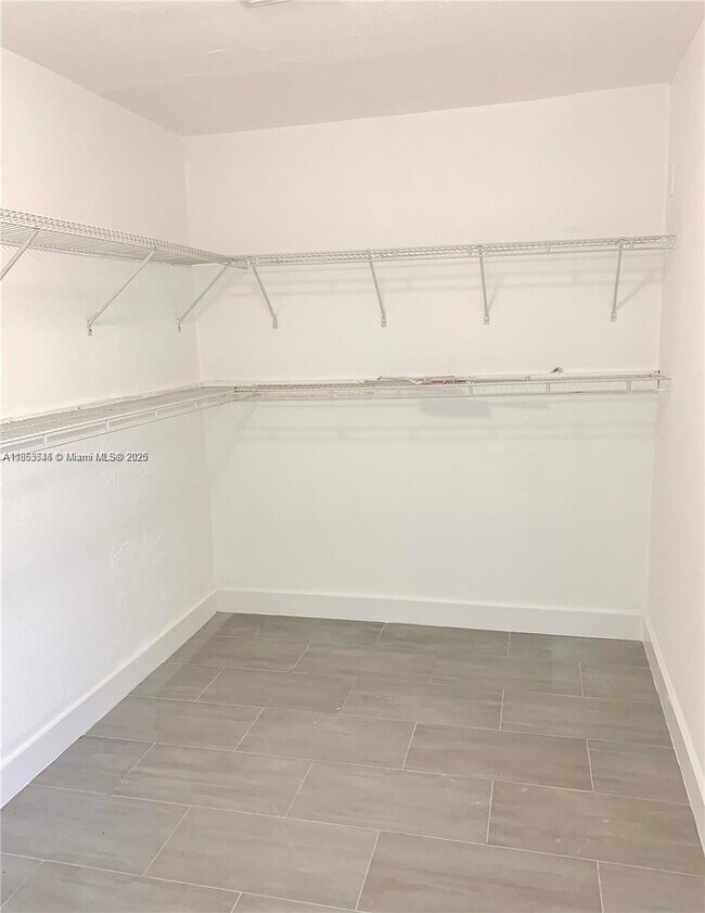 Building Photo - 1145 SW 74th Ct