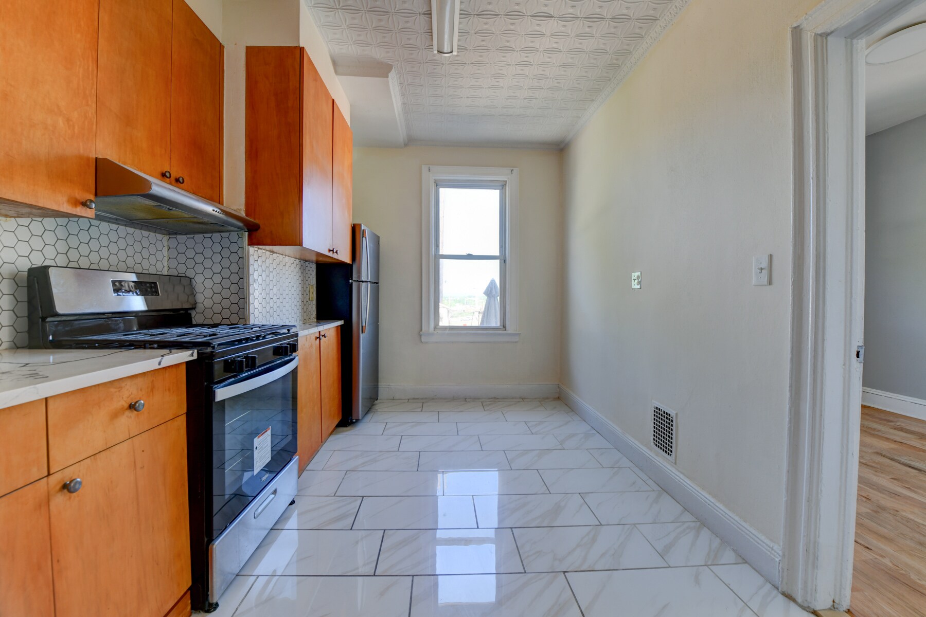 Building Photo - 667 Liberty Ave