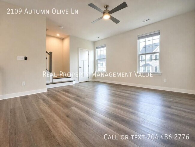 Building Photo - 2109 Autumn Olive Ln
