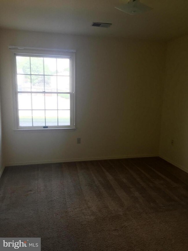 Building Photo - 508 Lynnehaven Dr