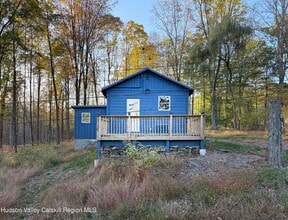 Building Photo - 2465 Glasco Turnpike