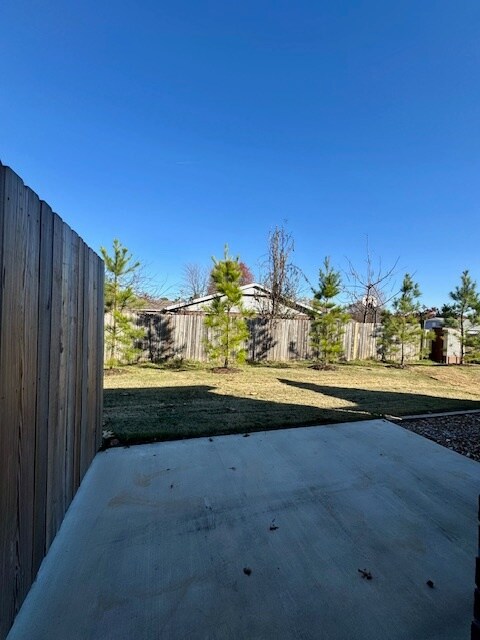 Building Photo - 2807 W Mockingbird Ln