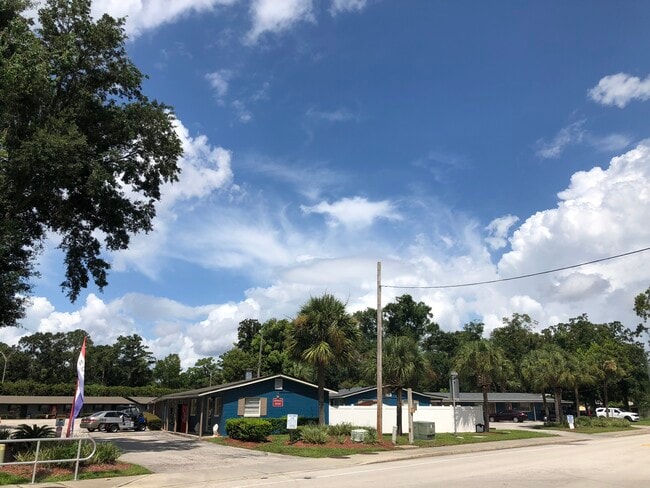Building Photo - Englewood Apartments
