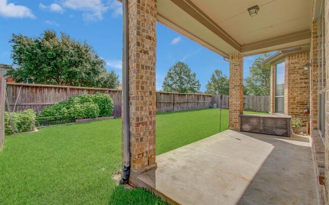 Building Photo - 5015 Crystal Wind Ln