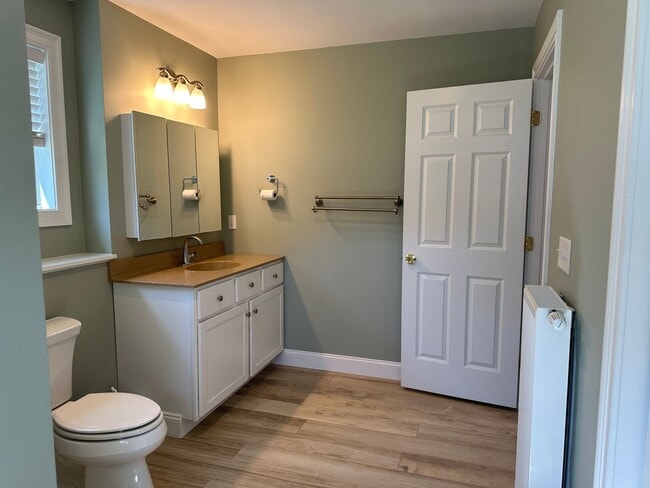 Building Photo - Newly Built! Spacious 4BR 2 Bath House