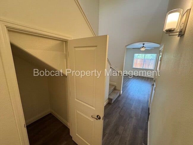 Building Photo - 1249 Correlli Ct