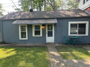 Building Photo - Royal Oak Triplex - Hawthorn