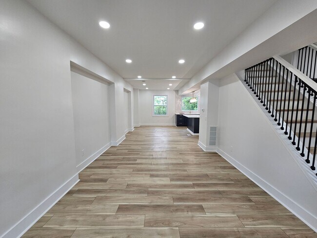 Building Photo - Amazing 3 bedroom 2.5 bath House for Rent ...