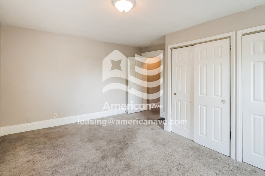 Building Photo - 318 Purcell Ave