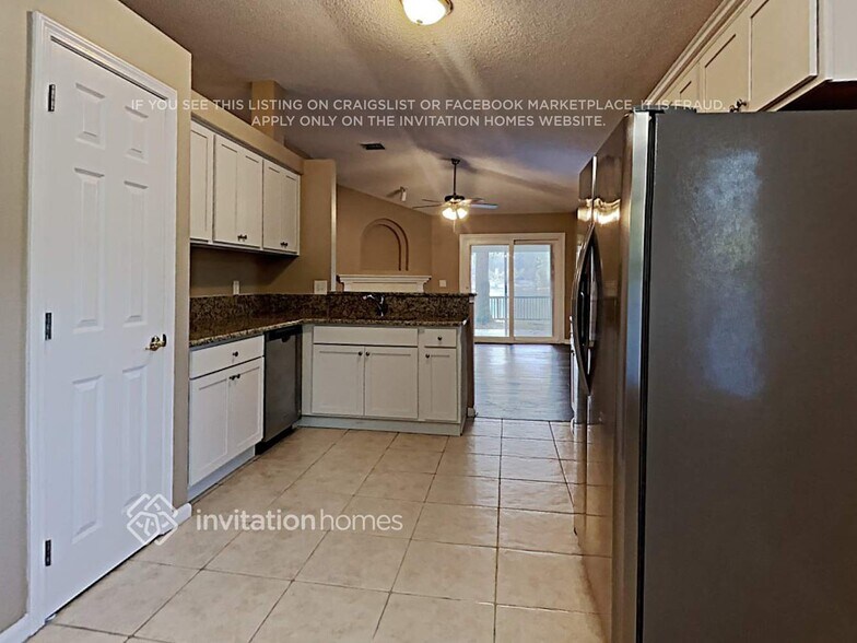 Building Photo - 1927 Harbor Island Dr