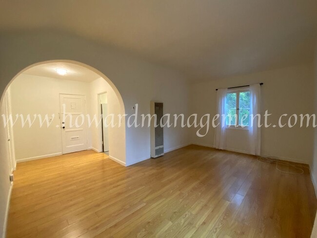 Building Photo - 02025FO