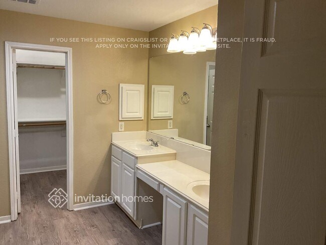 Building Photo - 613 Chestnut Dr