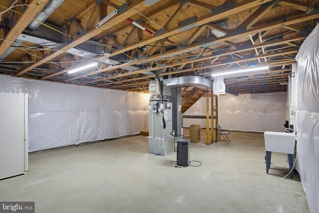 Building Photo - 18904 Blue Heron Ln