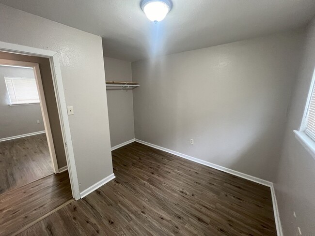 Building Photo - Move In Special!!!! 3 Bedroom 1 Bath home ...