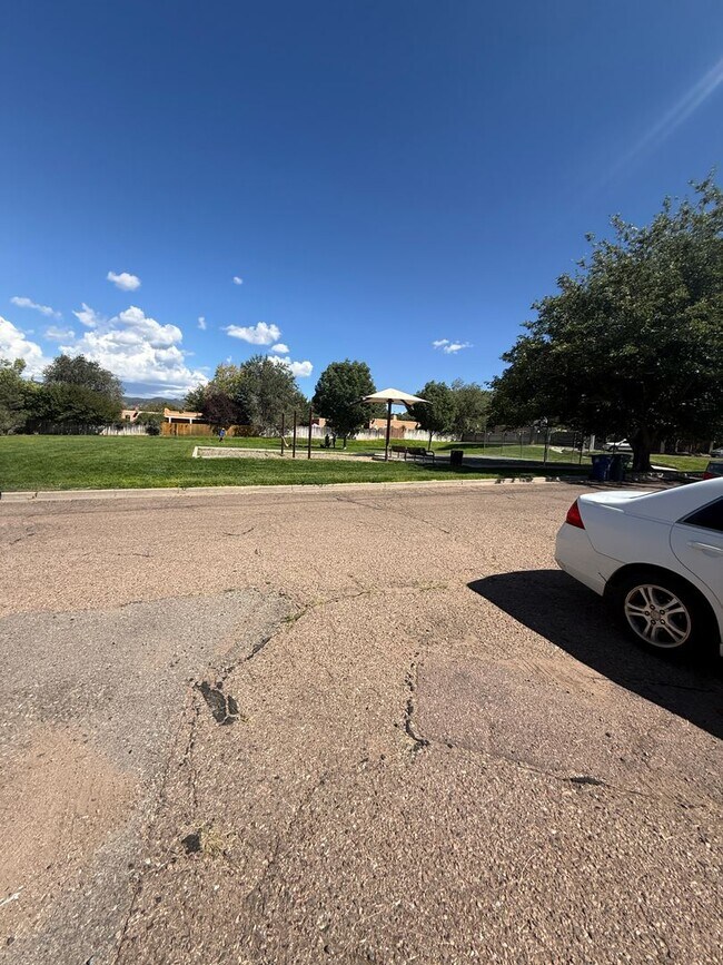 Building Photo - 2718 Galisteo Ct