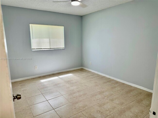 Building Photo - 3630 N 56th Ave