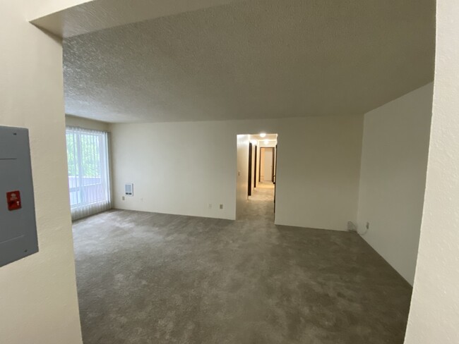 Living room to hallway - 7714 196th St SW