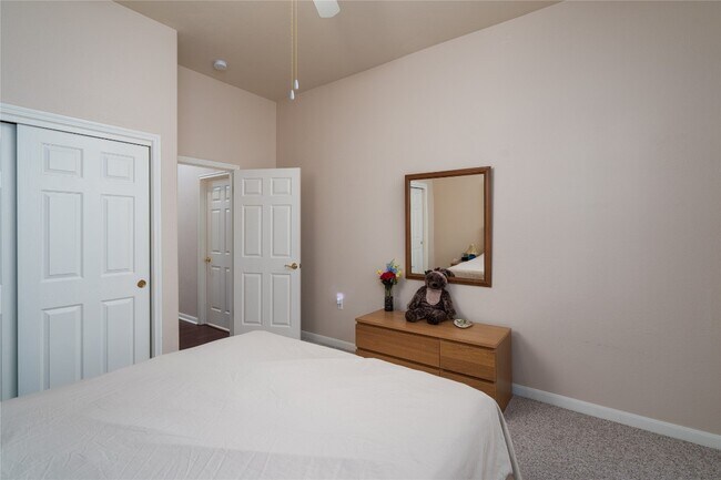 Building Photo - 107 Yaupon Ln