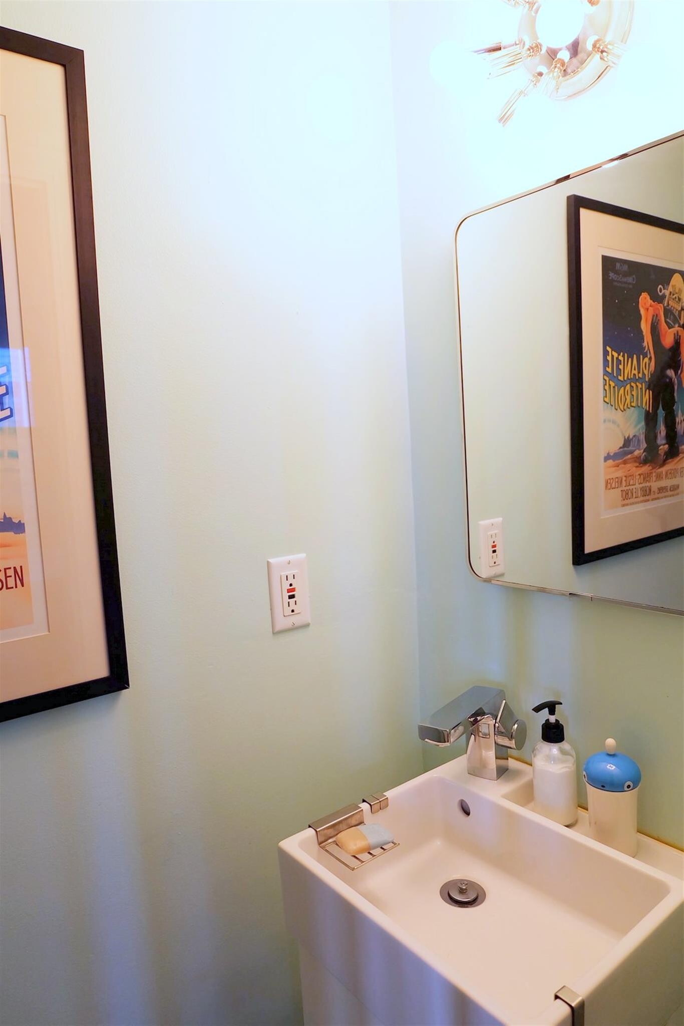 Building Photo - 63 Saunders St