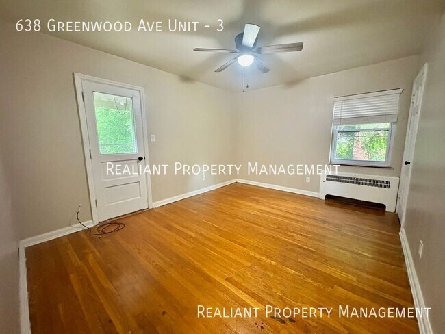 Building Photo - 638 Greenwood Ave