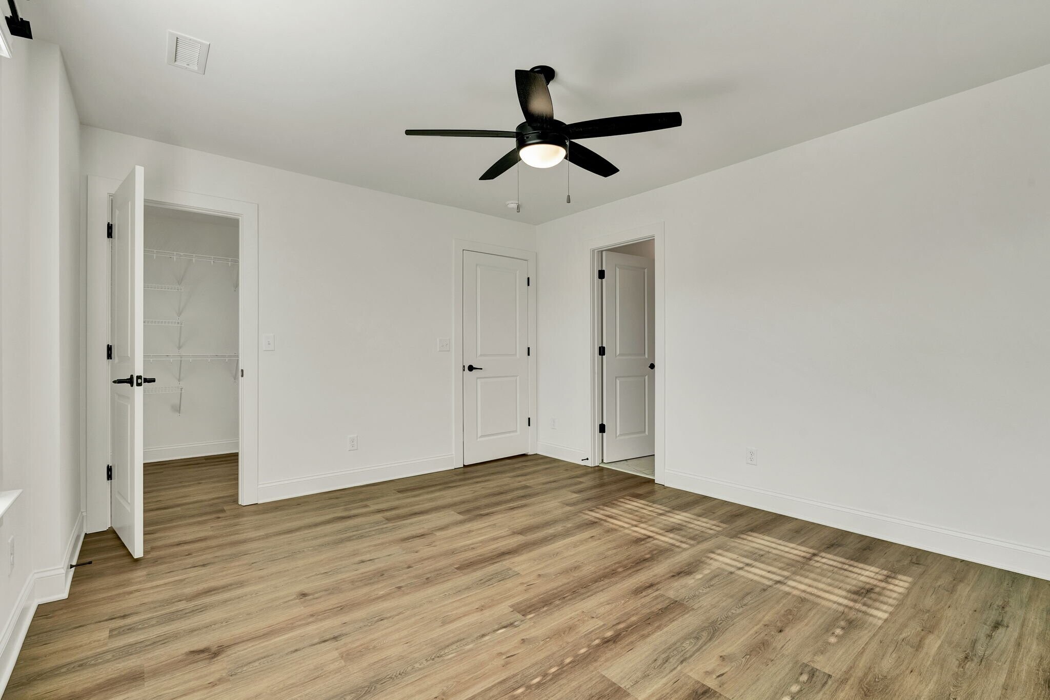 Building Photo - 353 Hungry Hollow Rd SE