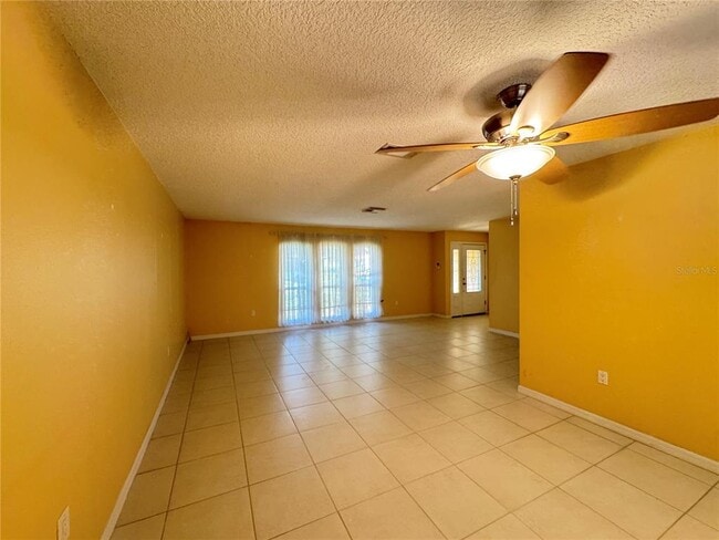 Building Photo - 1330 Sunset Ct