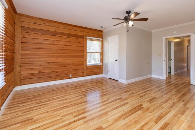 Building Photo - 88 Laurel Cove