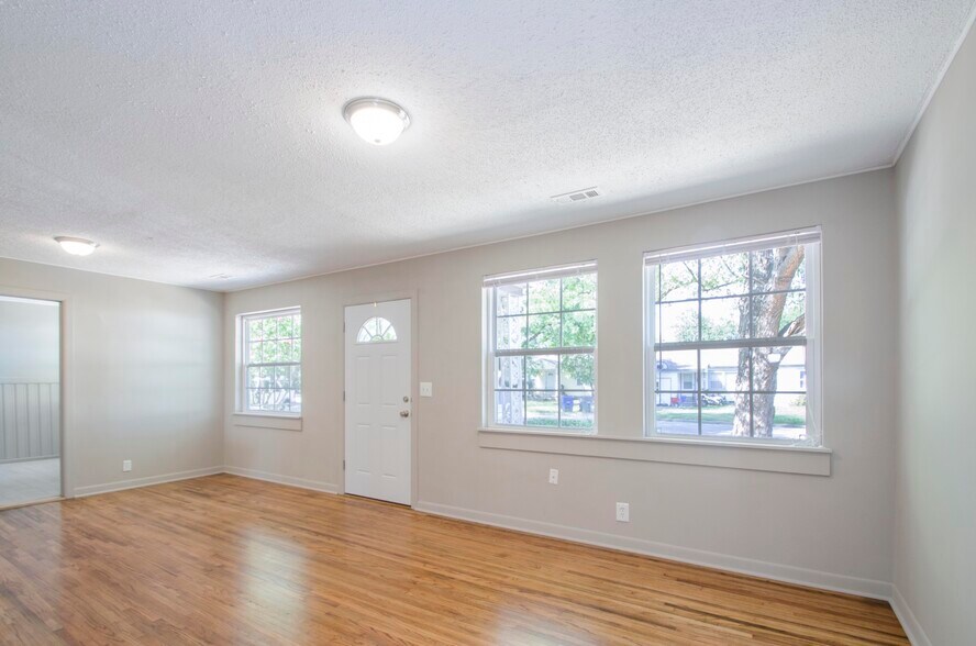 Building Photo - 7122 E LATIMER PL