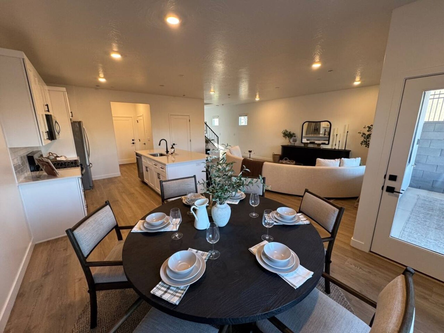 Building Photo - 1702 Ripple Rock Dr