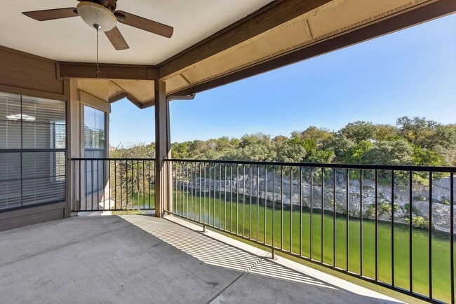 Floorplan - Waters Edge Apartment Homes