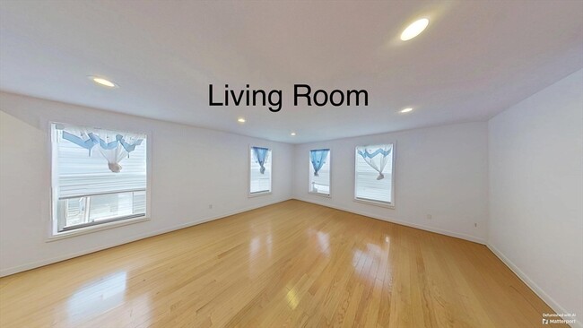 Building Photo - 89 Antwerp St